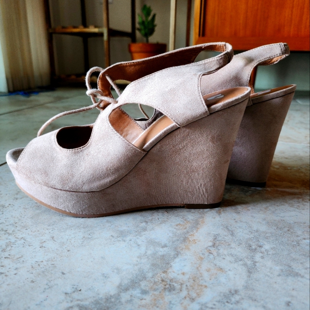 Nordstrom BP Suede Wedge Size 9